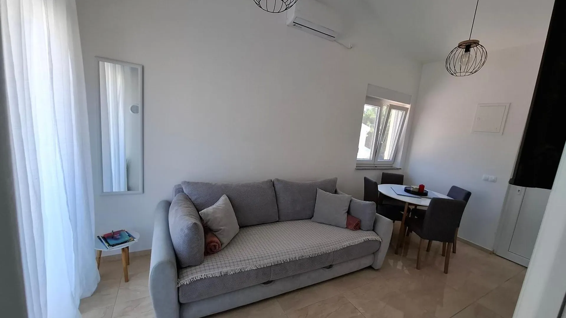 Apartmans Maslina Vir